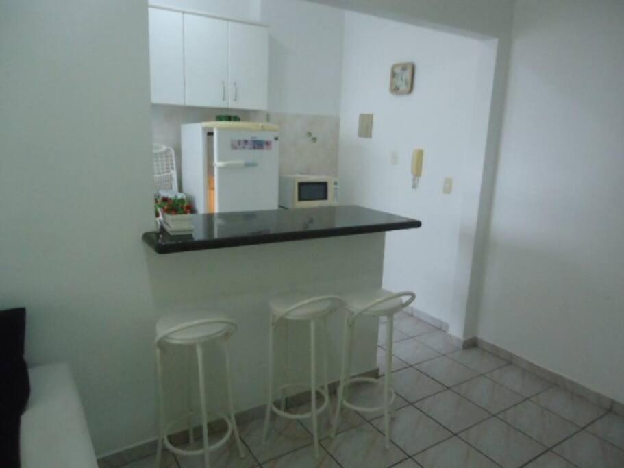 Dom Pedro 54 Apartment Гуаружа Екстериор снимка