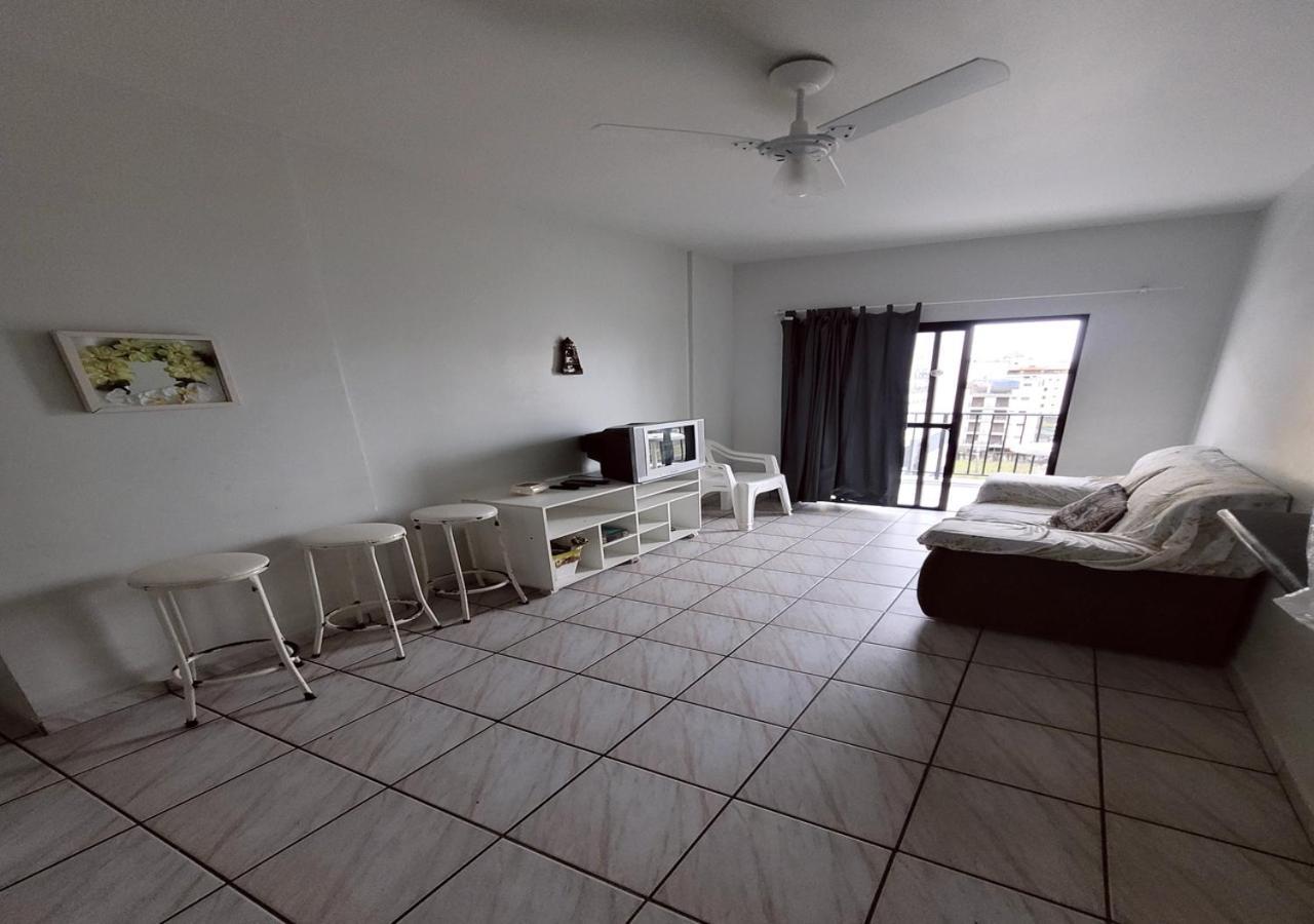 Dom Pedro 54 Apartment Гуаружа Екстериор снимка