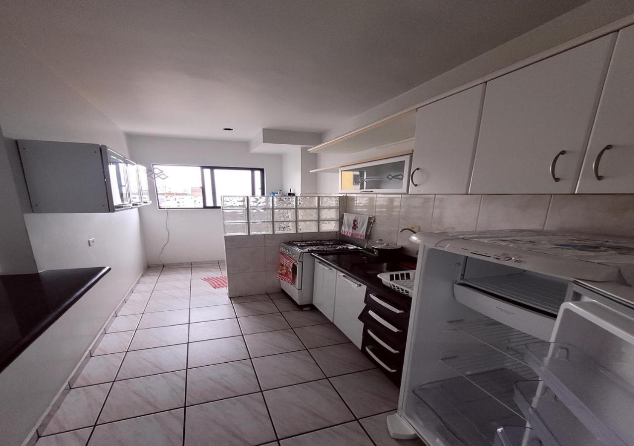 Dom Pedro 54 Apartment Гуаружа Екстериор снимка